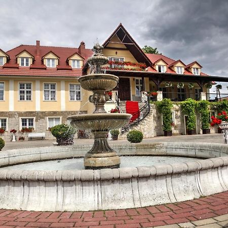 Zespół Pałacowo-Parkowy Bądzów Polkowice Exterior foto