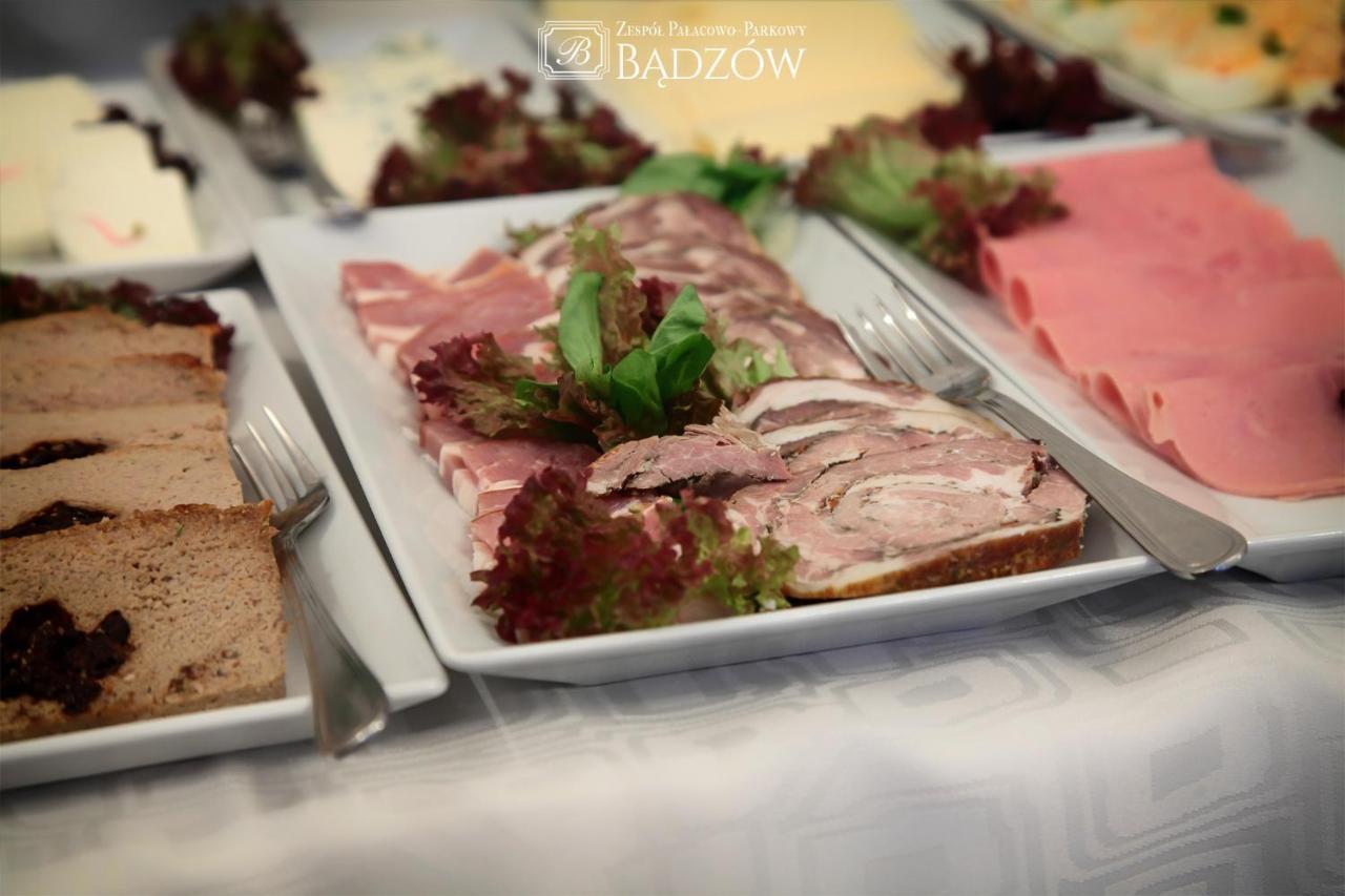 Zespół Pałacowo-Parkowy Bądzów Polkowice Exterior foto